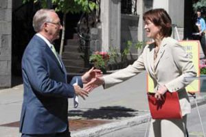 Montreal Mayor gerald tremblay and Principal Heather Munroe-Blum at the ceremonial opening of McTavis St. as a pedestrian zone on May 28. / Photo: Owen Egan