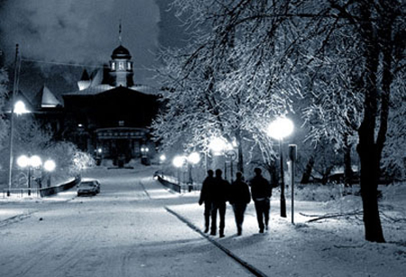During the current cold snap, the Quebec Ministry for Higher Education, Research, Science, and Technology has asked organizations like McGill to reduce their consumption of electricity as much as possible, especially during peak hours between 4 p.m. and 8 p.m. in the evening and 6 a.m. and 9 a.m. in the morning. / Photo: Owen Egan