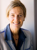 Karen Johnston est La Dre Karen Johnston, directrice du Programme sur les commotions de la Clinique de médecine sportive de McGill