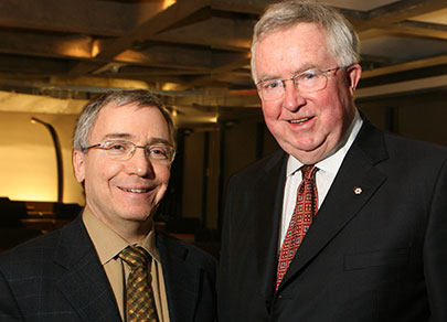 Philip Oxhorn avec Joe Clark