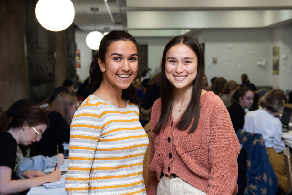 Student mentors Alia Devashayam and Marie Walker at a SciLearn peer collaboration session