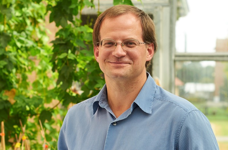 Mark Lefsrud