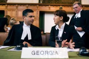 Payam Akhavan, at the International Court of Justice in The Hague, with Georgian Deputy Minister Tina Burjaliani. / Photo: AP Images/Evert-Jan Daniels