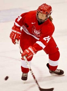 McGill's Ann-Sophie Bettez tallied five points in a 10-3 defeat of Dalhousie Saturday. The sophomore forward, the CIS top scorer and last week's Female Atlete of the week, reached the career 100-point mark with her second point of the game. / Photo: Andrew Dobrowolskyj